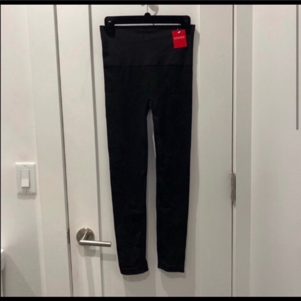 Spanx Side ZIP Seamless Leggings - Picture 5 of 6